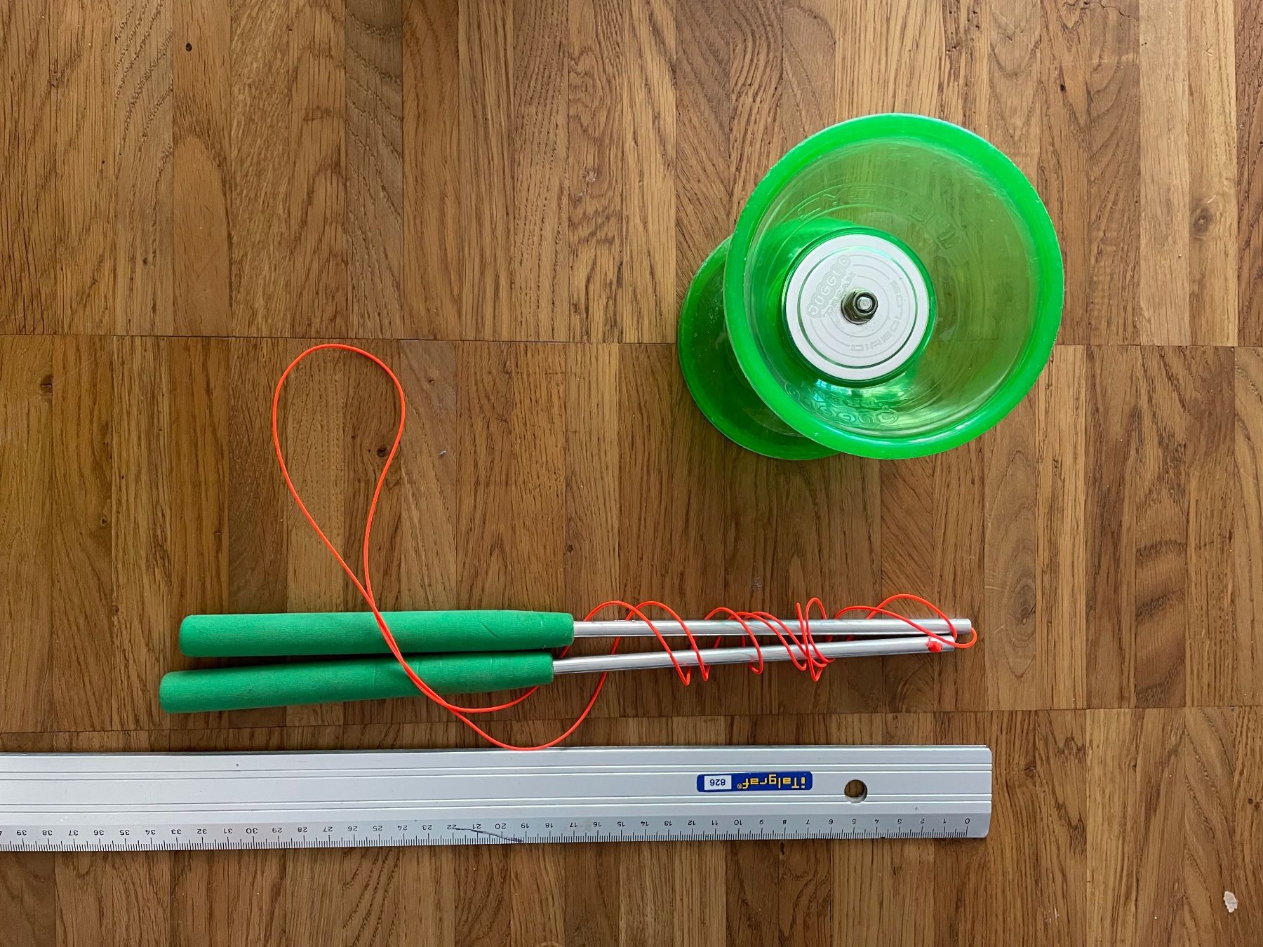 Jouets: Jugglux diabolo – D'occasion à Männedorf par bluebird35