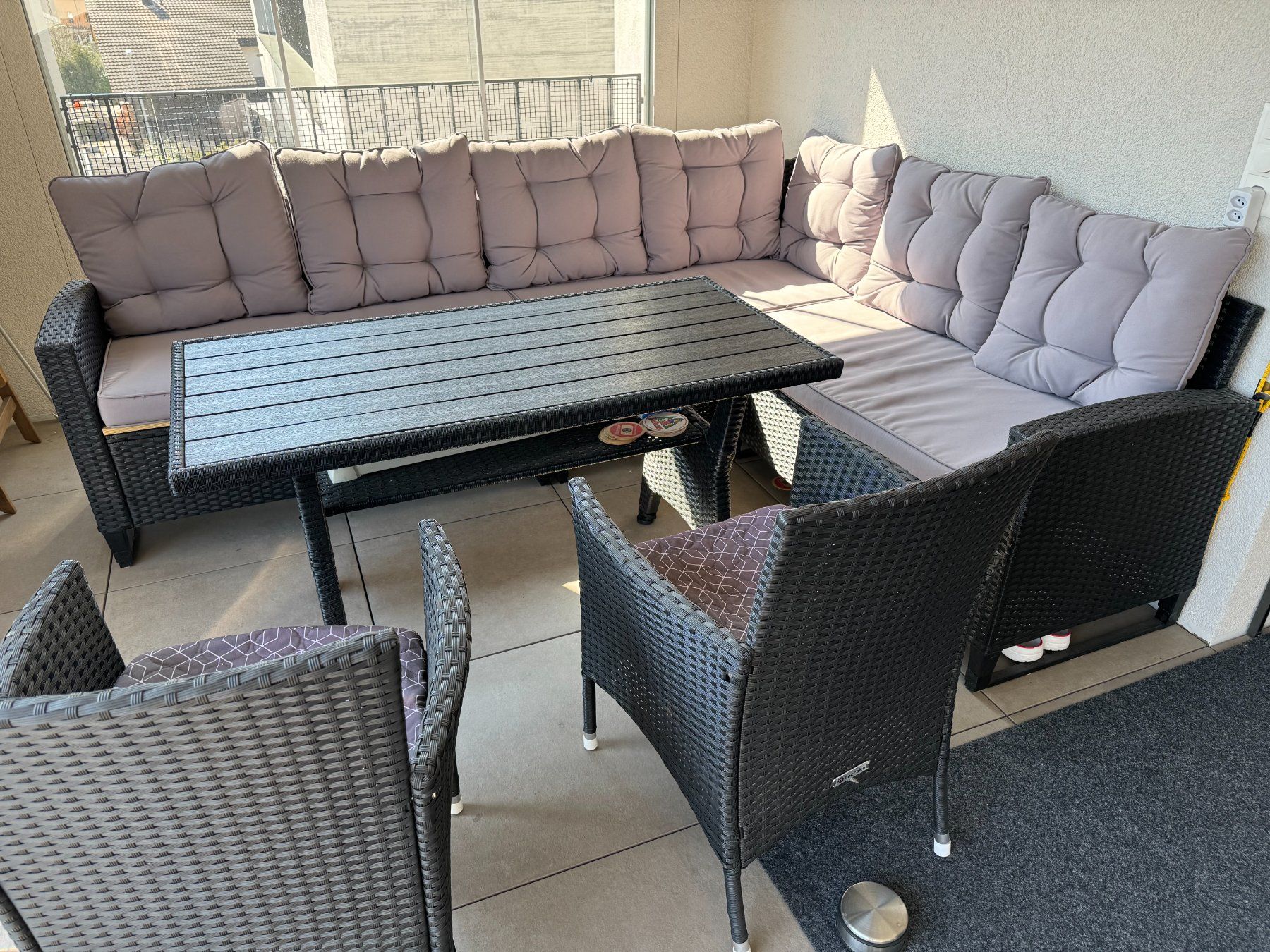Set de table et chaises: Rattan Sitzgruppe – D'occasion à Flums par Hrroland