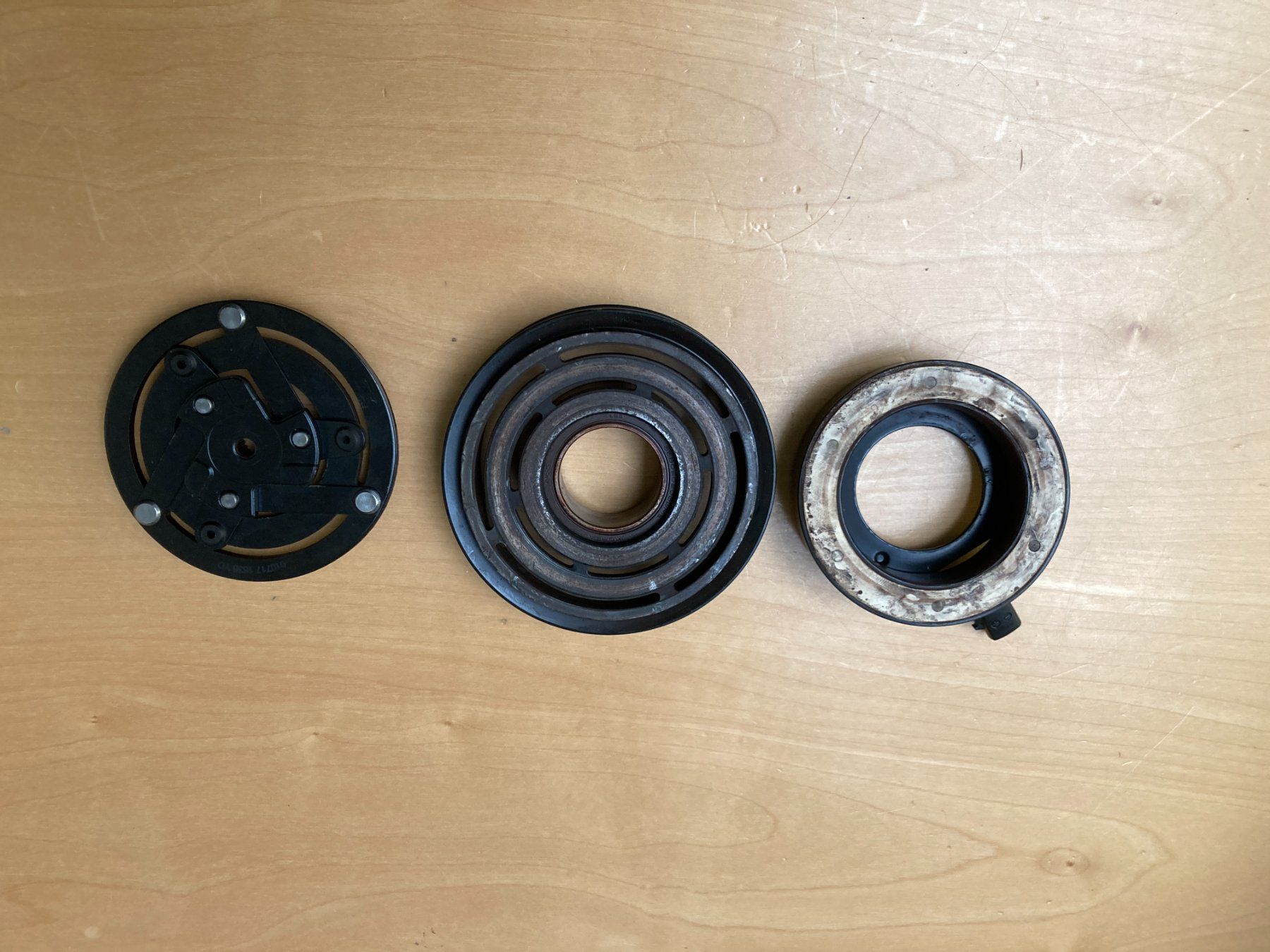 Jeep Tutti pezzi di ricambio auto: Jeep Compass Klimakompressor Kupplung K68245673AA – Usato da Cham venduto da WB2223 1