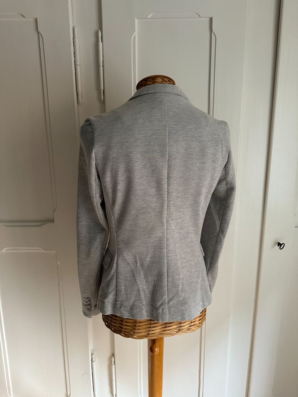 Vero Moda Vestes: VERO MODA - Stoff Blazer hellgrau 34 – D'occasion à Zürich par Diazaio 2