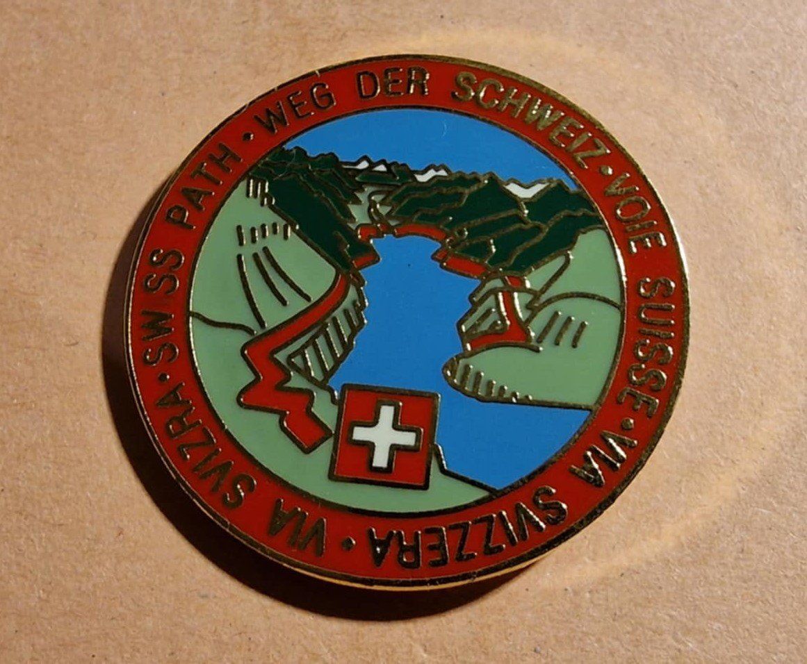 Placchette & Badge: Pin Weg der Schweiz – Usato da Härkingen venduto da specialshapes