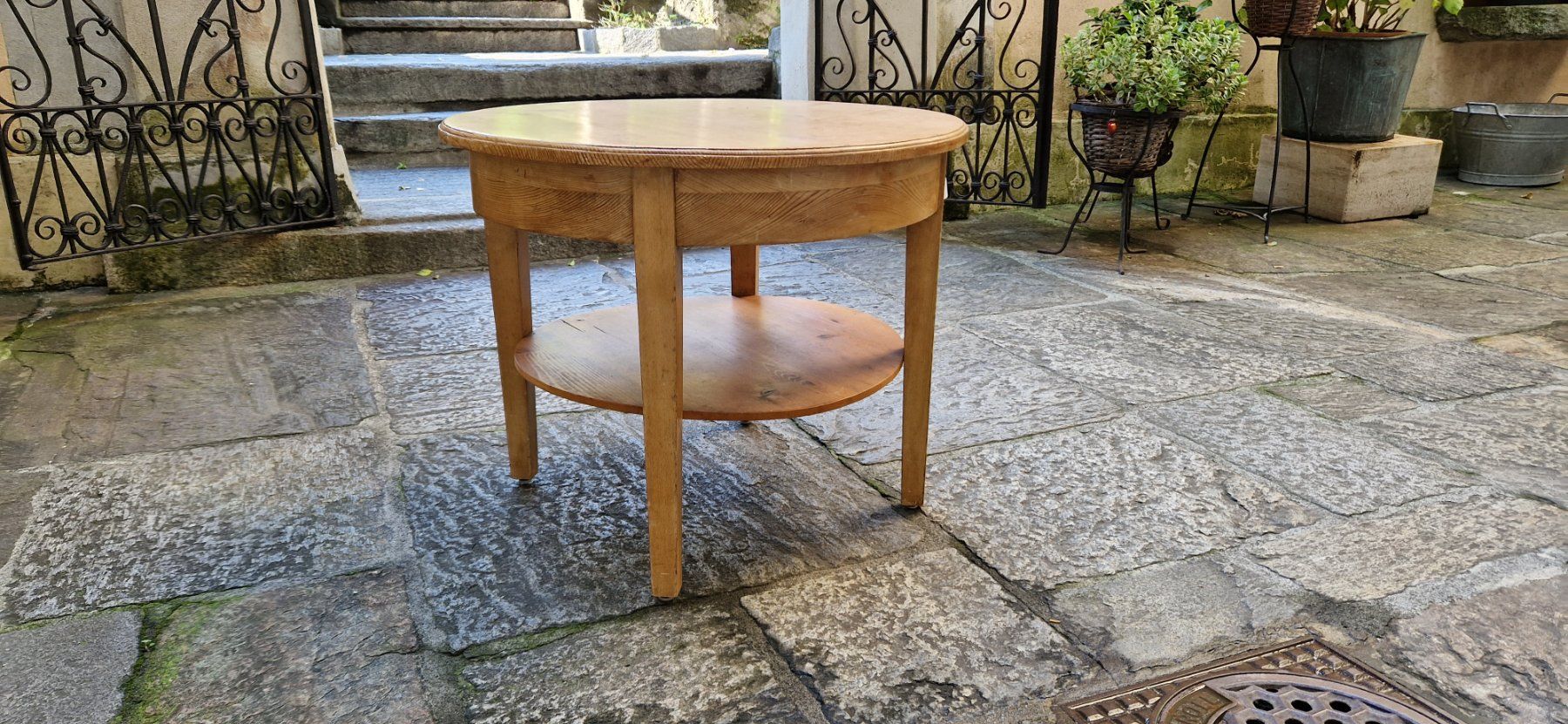 Tavoli: Tisch tavolo antico – Usato da Locarno venduto da BellTicino 1