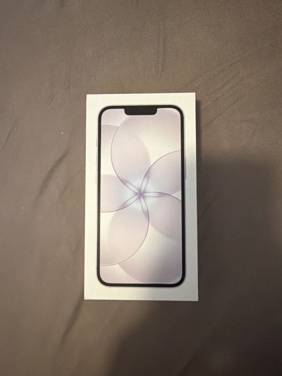 Apple Telefoni cellulari / Smartphones: Apple iPhone 17e 256GB Neu im Originalkarton – Nuovo e nell'imballaggio originale da St. Gallen venduto da ima_h6l9