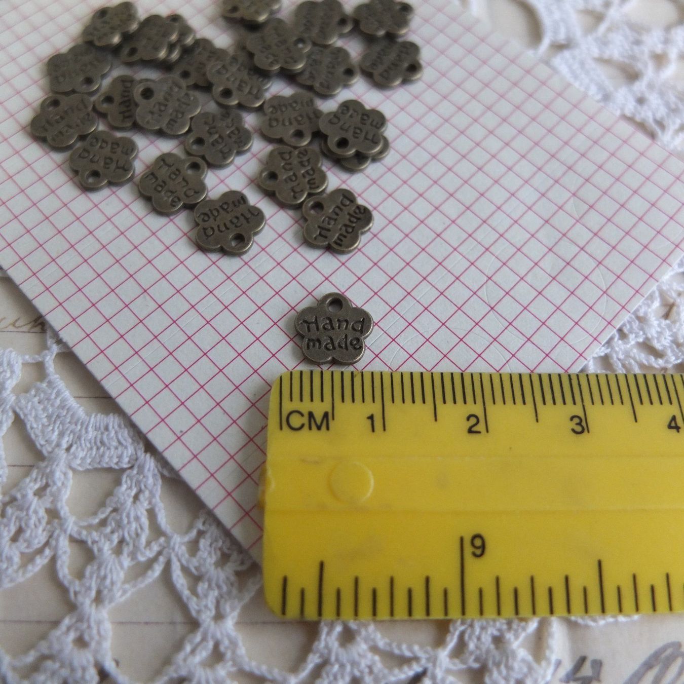 Materiale per decorazioni: 25x Anhanger Handmade Pendentif Bronze – Nuovo (secondo la descrizione) da Meyrin venduto da laservette99 1