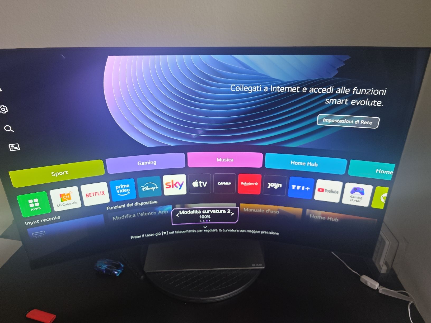 LG Televisori: LG Flex 42" oled – Usato da Hergiswil NW venduto da ant_qs5q 3