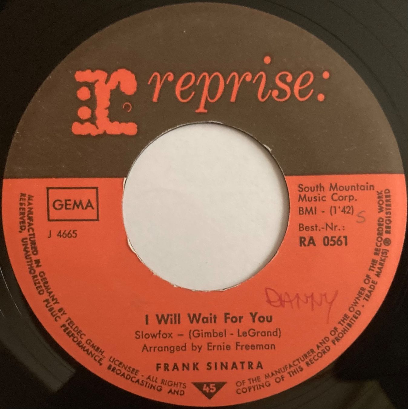 Dischi in vinile: NANCY AND FRANK SINATRA - SOMETHIN' STUPID / I WILL WAIT FOR – Usato da Poliez-Pittet venduto da Newtown-Records 2