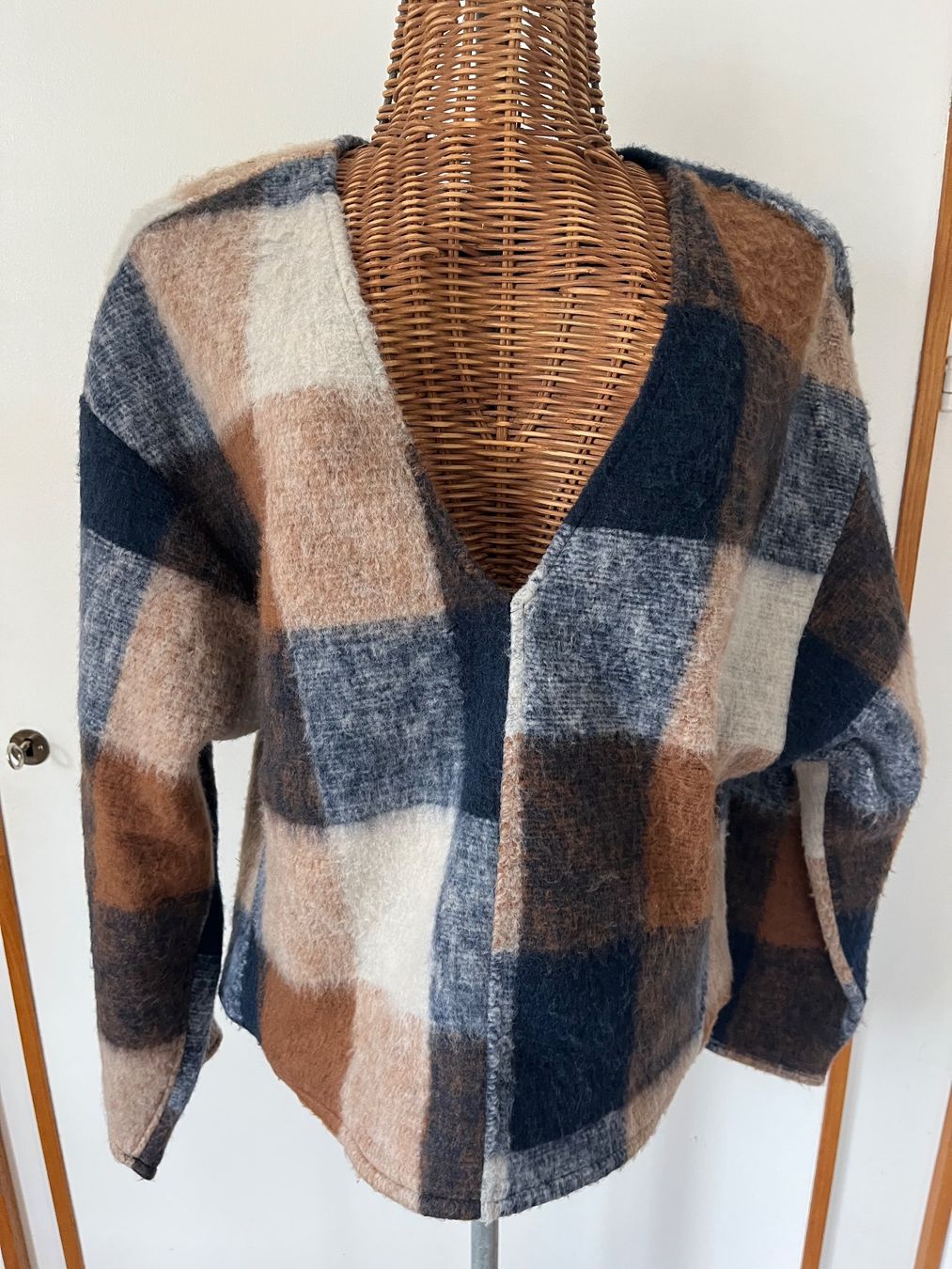 Zara Maglioni & Felpe: Pullover ZARA – Usato da Utzenstorf venduto da Ismaele