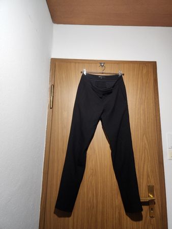 Pantalon noir chic Maje taille 36/38parfait pour l'automne.