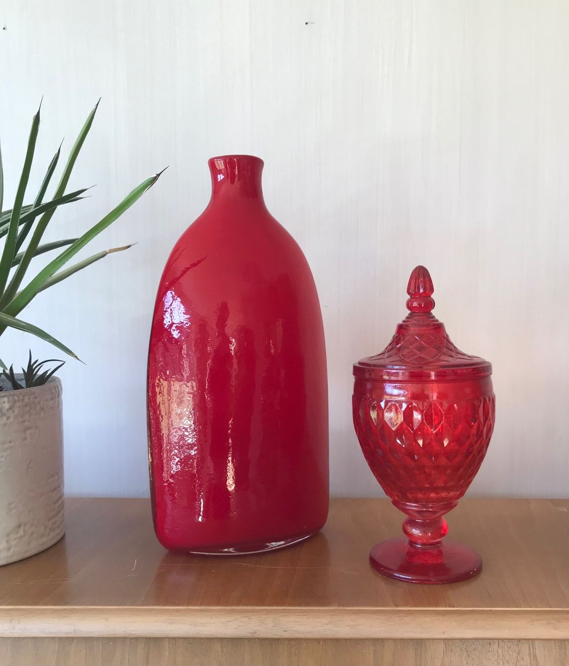 Vasi & Recipienti: Rote Deko-Vase & Bonboniere aus Glas – Usato da Hittnau venduto da Noppi 1