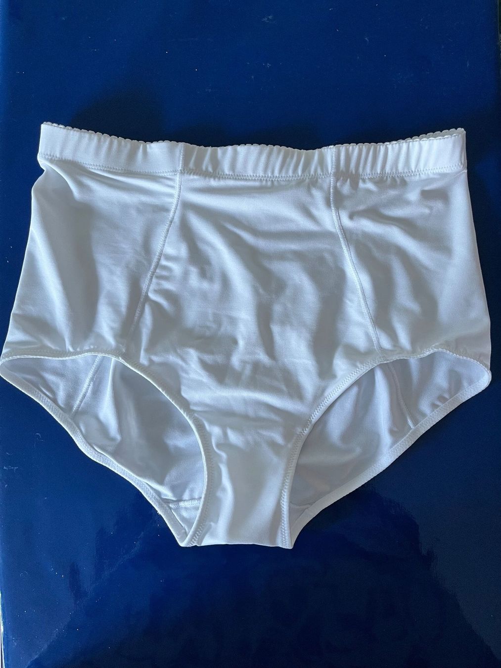 Migros Altra biancheria intima: Slip Classic, Shaping Effect medium, Grösse 46, Farbe Weiss – Nuovo e nell'imballaggio originale da Rudolfstetten venduto da gst_g7xl 2