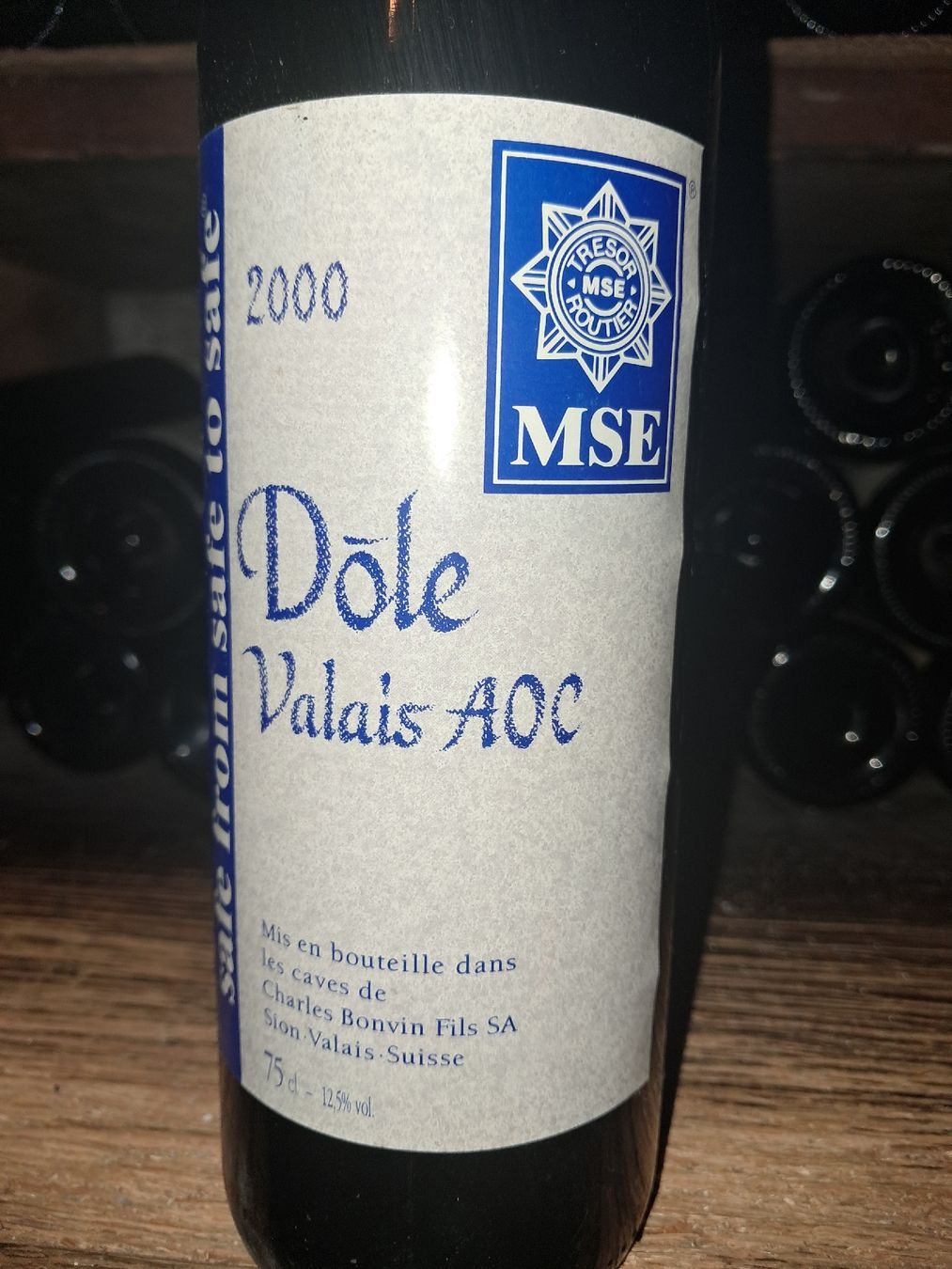 Vino: Dôle du Valais AOC 2000 – Nuovo e nell'imballaggio originale da Le locle venduto da juliensaran 1