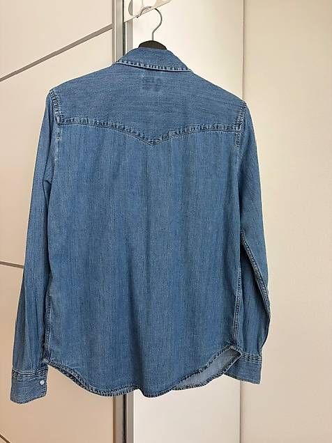 Levi's Camicette: Levi's Strauss Jeanshemd blau Gr. S neu – Nuovo (secondo la descrizione) da Zürich venduto da hauszwoelf 1