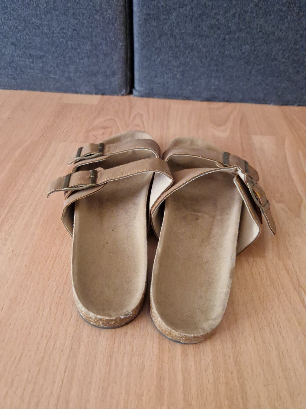 Scarpe da uomo: Pantoletten Clogs Beige Gr. 39 – Usato da Neuhausen am Rheinfall venduto da Alchimista 3