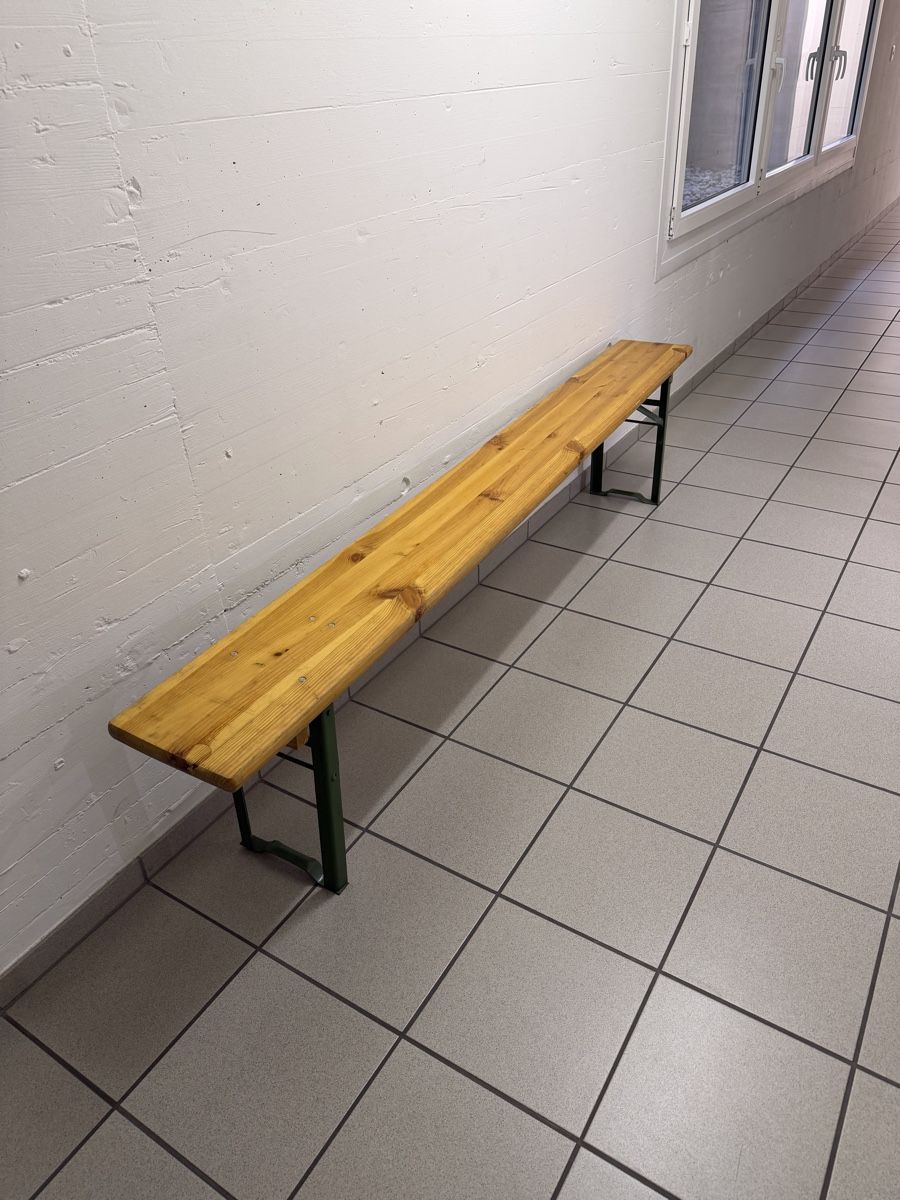 Panchine: Holzbank  – Usato da Chur venduto da Mabaum 1