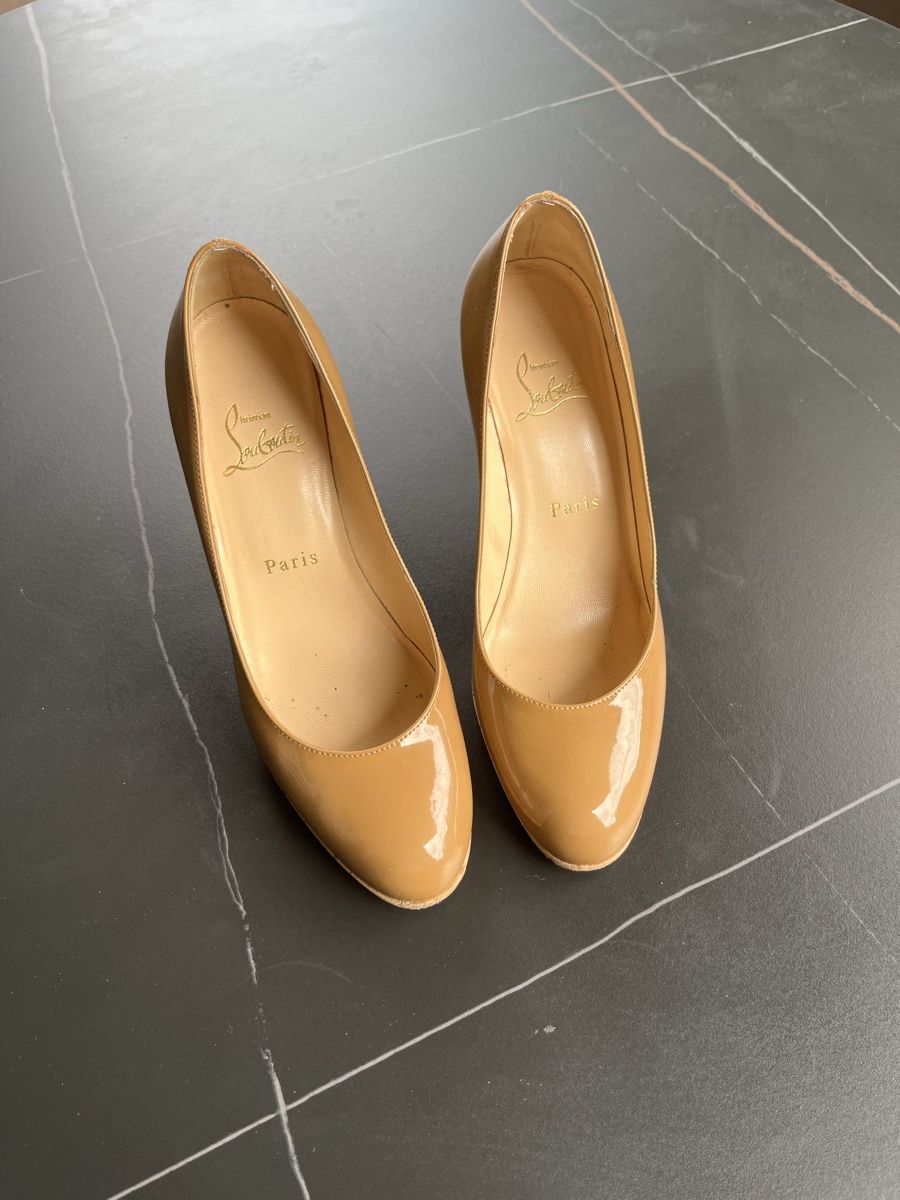 Christian Louboutin Damenschuhe: Louboutin, size 37 – Gebraucht aus Genève von VManic