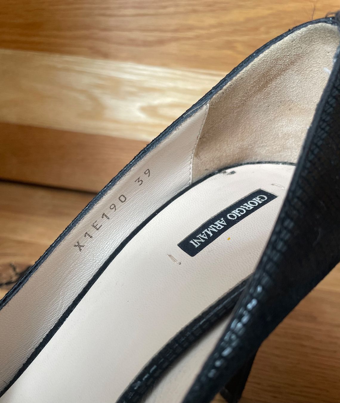 Armani Chaussures femmes: Giorgio Armani High Heels Gr.39 – D'occasion à Aadorf par Assyrian-Bazar 4