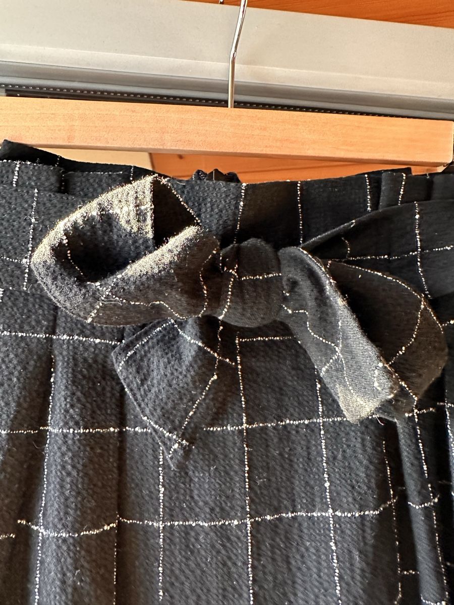 H&M Röcke: Business Rock Midi mit Taschen – Gebraucht aus Zürich von BettinaMarie2308 2