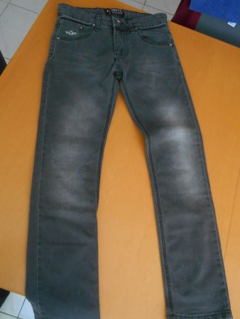 Jeans Gr. 152