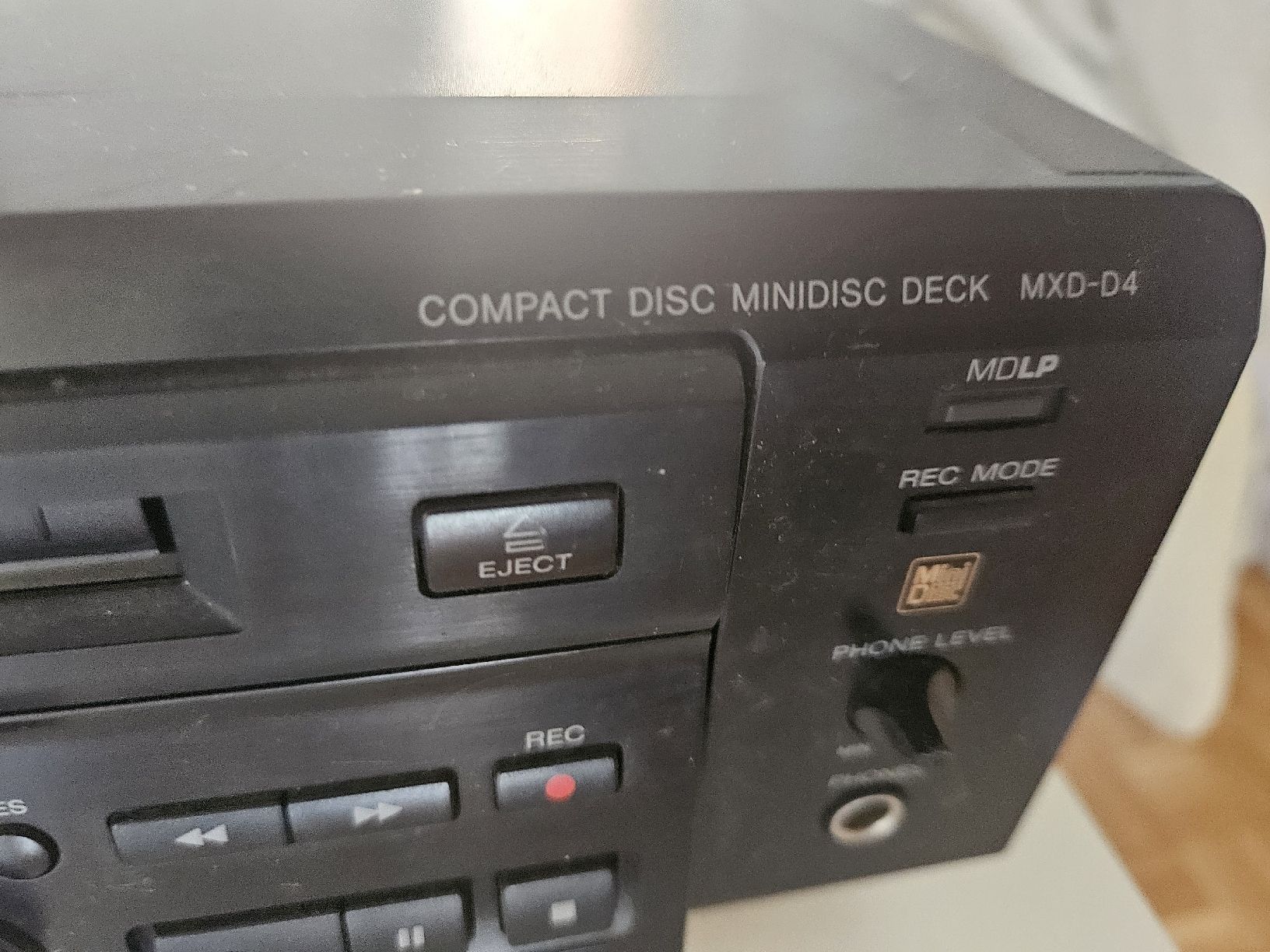 Sony Minidisques: Sony MXD-D4 CD und MiniDisc-Deck (MXD-D4) – D'occasion à St. Gallen par jul_6bcl 2
