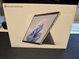 Surface Pro 9 5G Platinum (8GB/256GB) – Fabrikneu / Versiege
