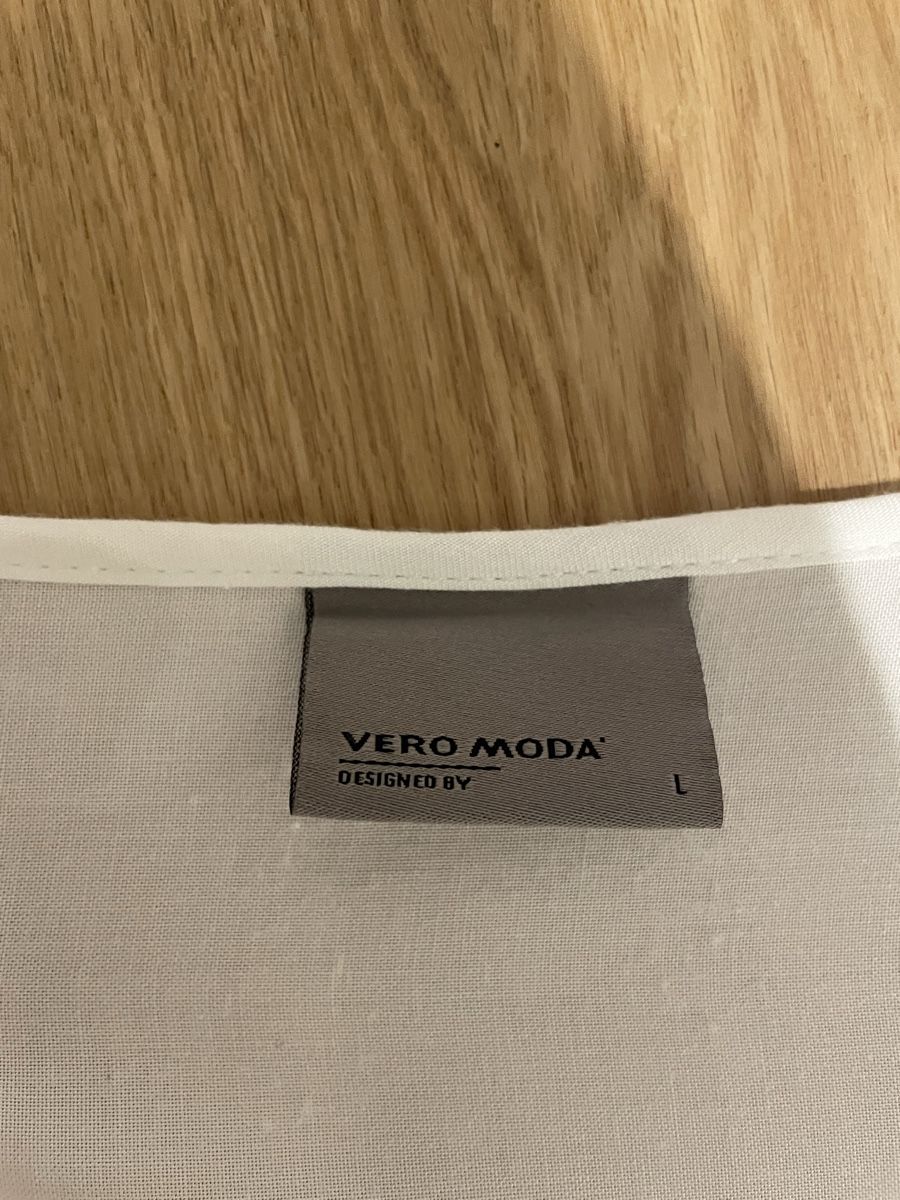 Vero Moda Lotti di vestiti: Damen T-Shirts – Usato da Chur venduto da buc_6tcp 5