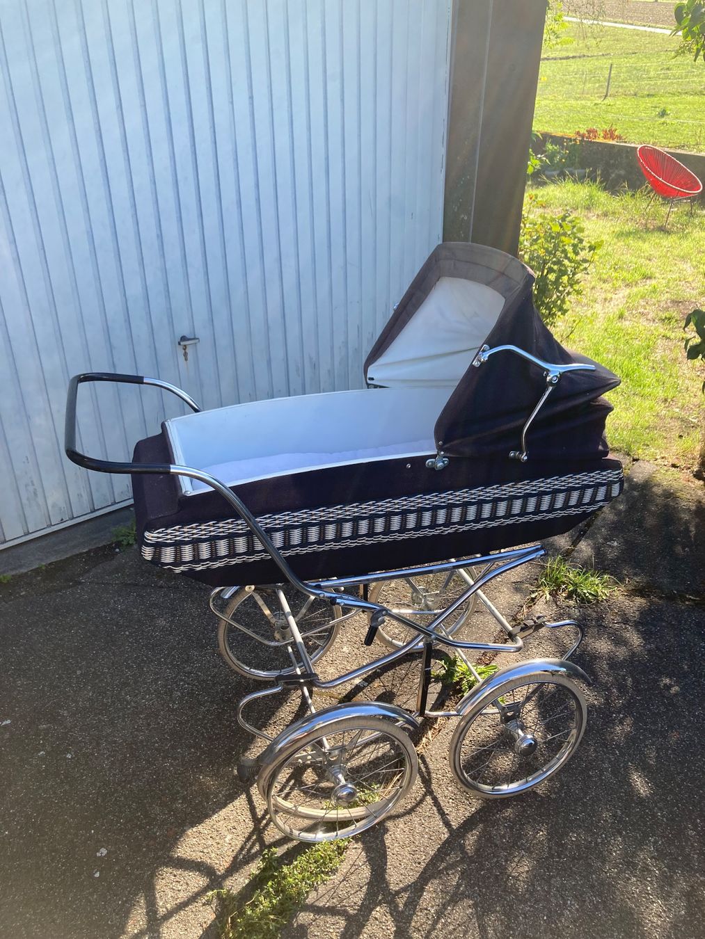 Carrozzine: antiker funktionsfähiger Kinderwagen – Usato da Mötschwil venduto da pin_glq2