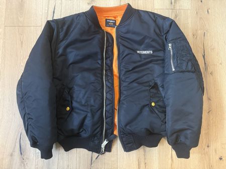 VETEMENTS SS18 Homme Emoji Reversible Bomber