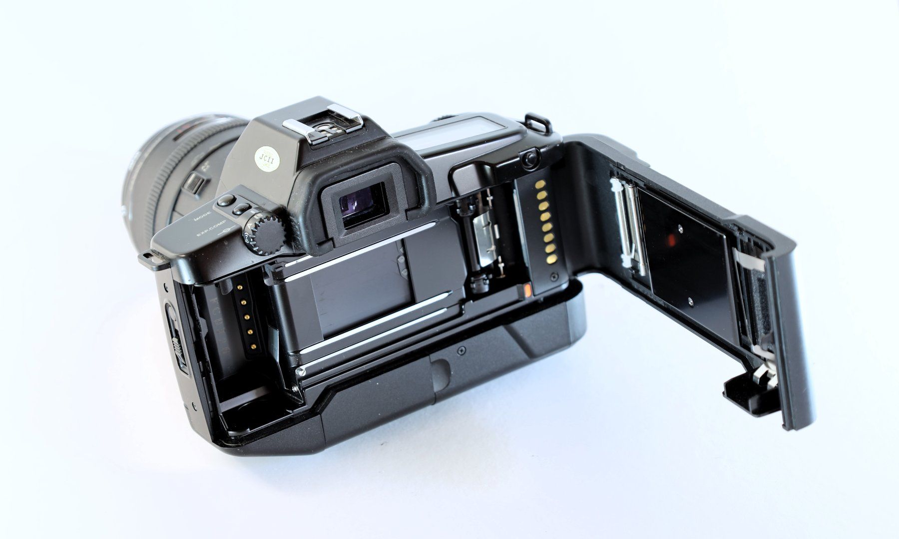 Canon Fotocamera: Canon EOS 650, mit Objektiv 35 - 105 mm - Analogkamera – Usato da Münsingen venduto da Nik010 2