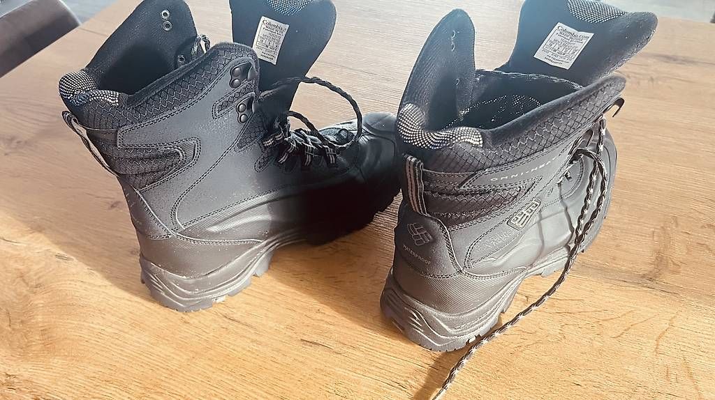 Scarpe da uomo: Chaussures d'hiver/ Neige – Usato da Apples venduto da vmax66 3