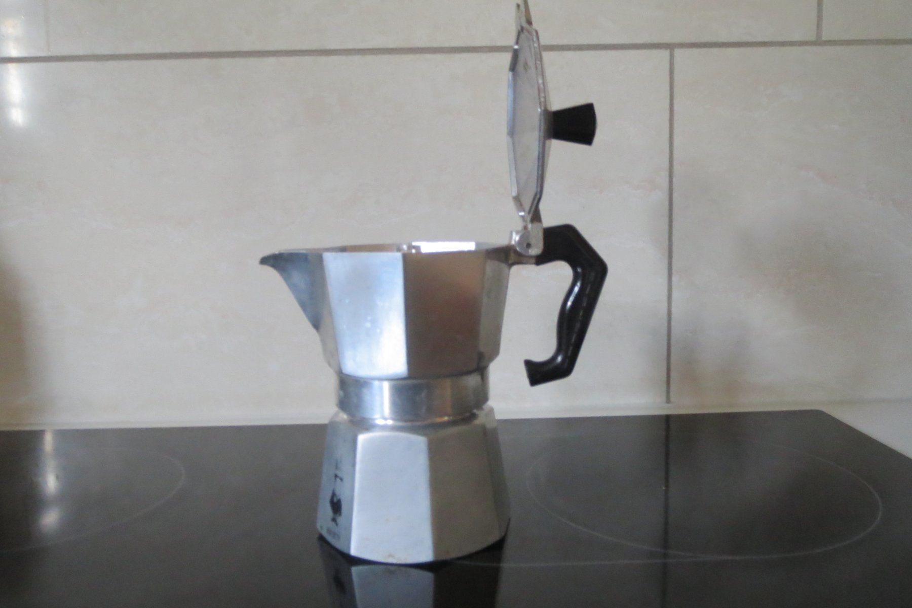 Bialetti Machines à café & Machines à expresso: kleiner Bialetti Espressokocher – D'occasion à Herisau par fan_h9qj 1