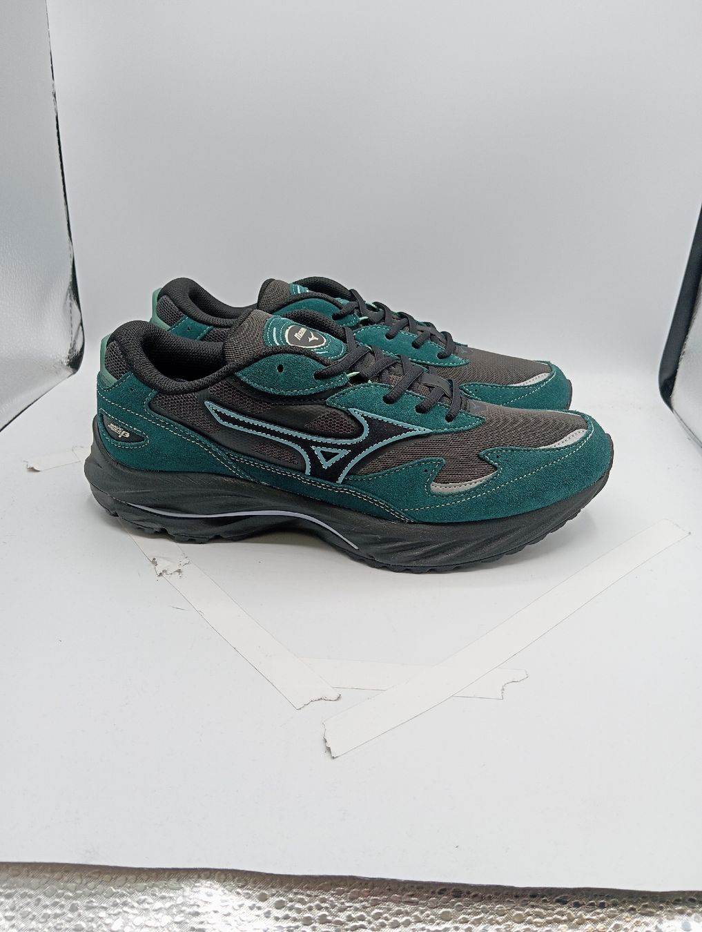 Mizuno Scarpe da uomo: Mizuno Wave Rider B (EU44) – Nuovo e nell'imballaggio originale da Schaffhausen venduto da outlez