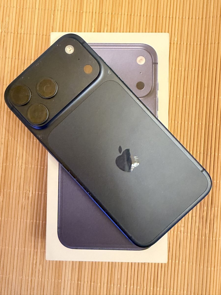Apple Telefoni cellulari / Smartphones: iPhone 17 pro max 256GB – Usato da Zürich venduto da Yoni_to