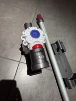 Dyson v7