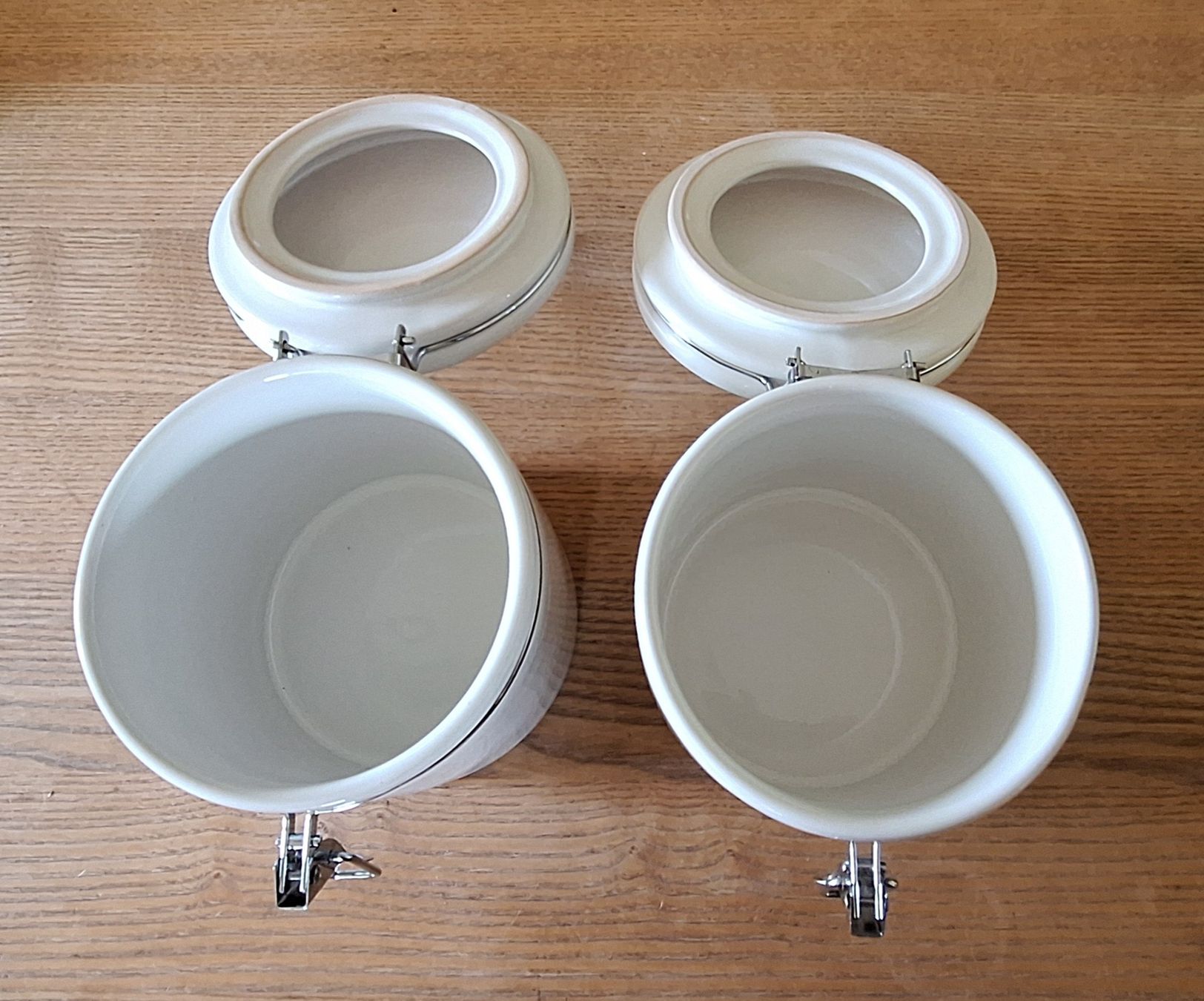 Zuckerdosen: 2 x TCM Vorratsdose, Keramik, weiss – Gebraucht aus Adlikon b. Andelfingen von Kraemse 1