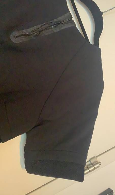 Nike Vestiti: Nike Tech Fleece Kleid – Usato da Allschwil venduto da Sebastian2019 3