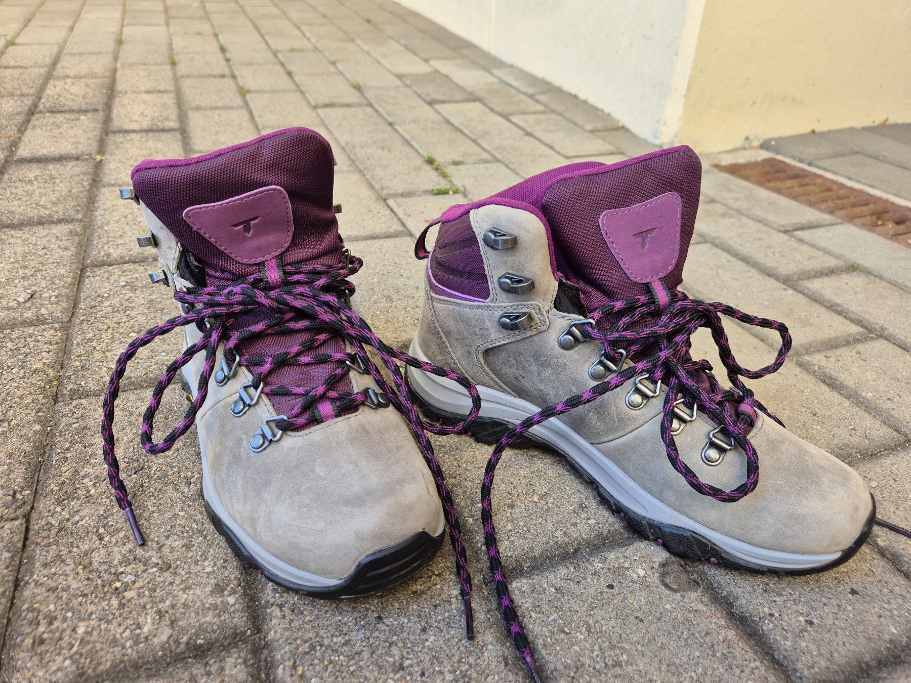 Columbia Damenschuhe: Wanderschuhe, Columbia Titanium Gr. 37.5 – Neu (gemäss Beschreibung) aus Uitikon Waldegg von AnjS27