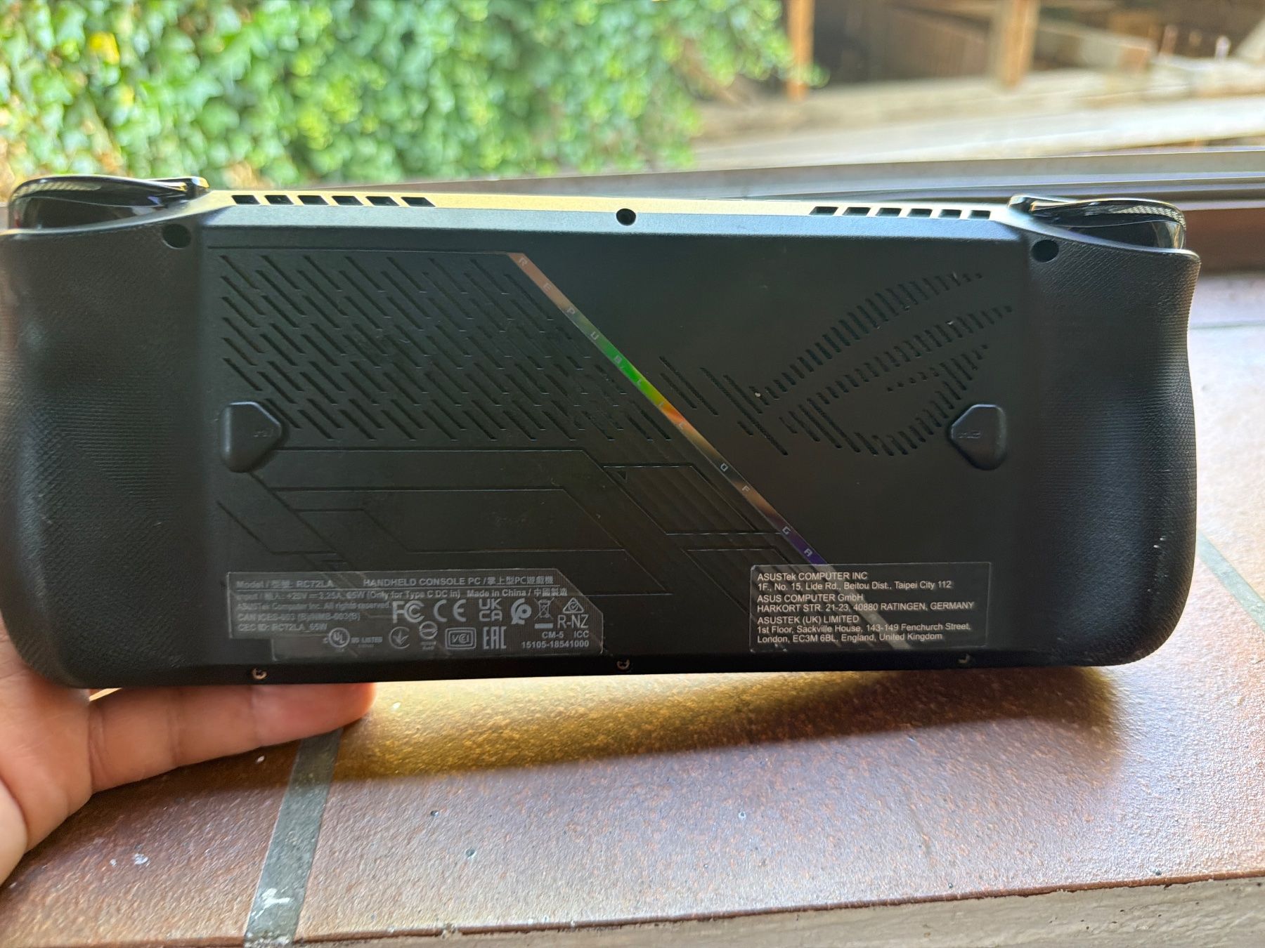 Asus Console: ASUS ROG Ally X Gaming Handheld - inkl Schutzhülle – Nuovo (secondo la descrizione) da Oltingen venduto da loraan 1