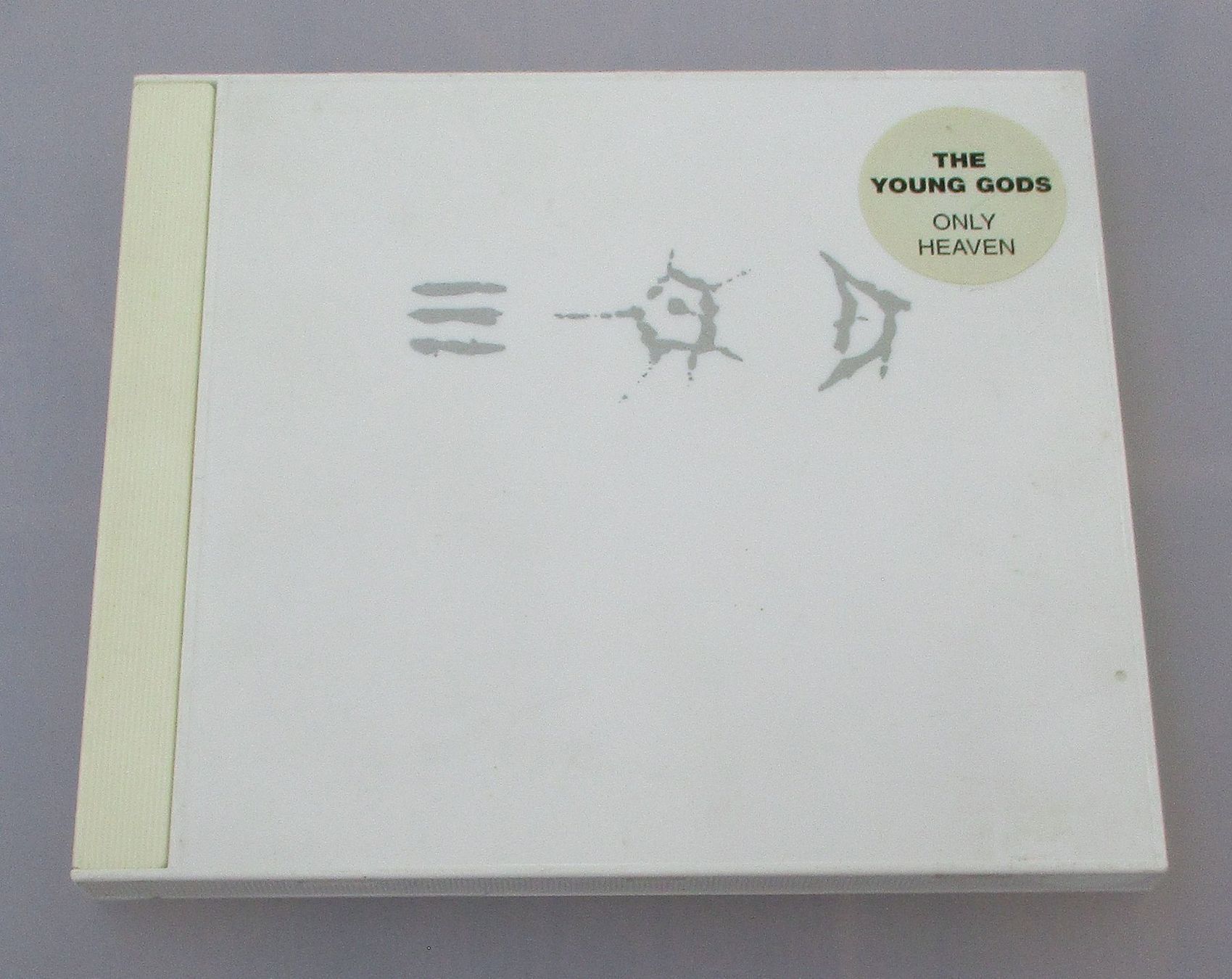 CDs: THE YOUNG GODS - Only Heaven – Gebraucht aus Wattwil von Muriel11