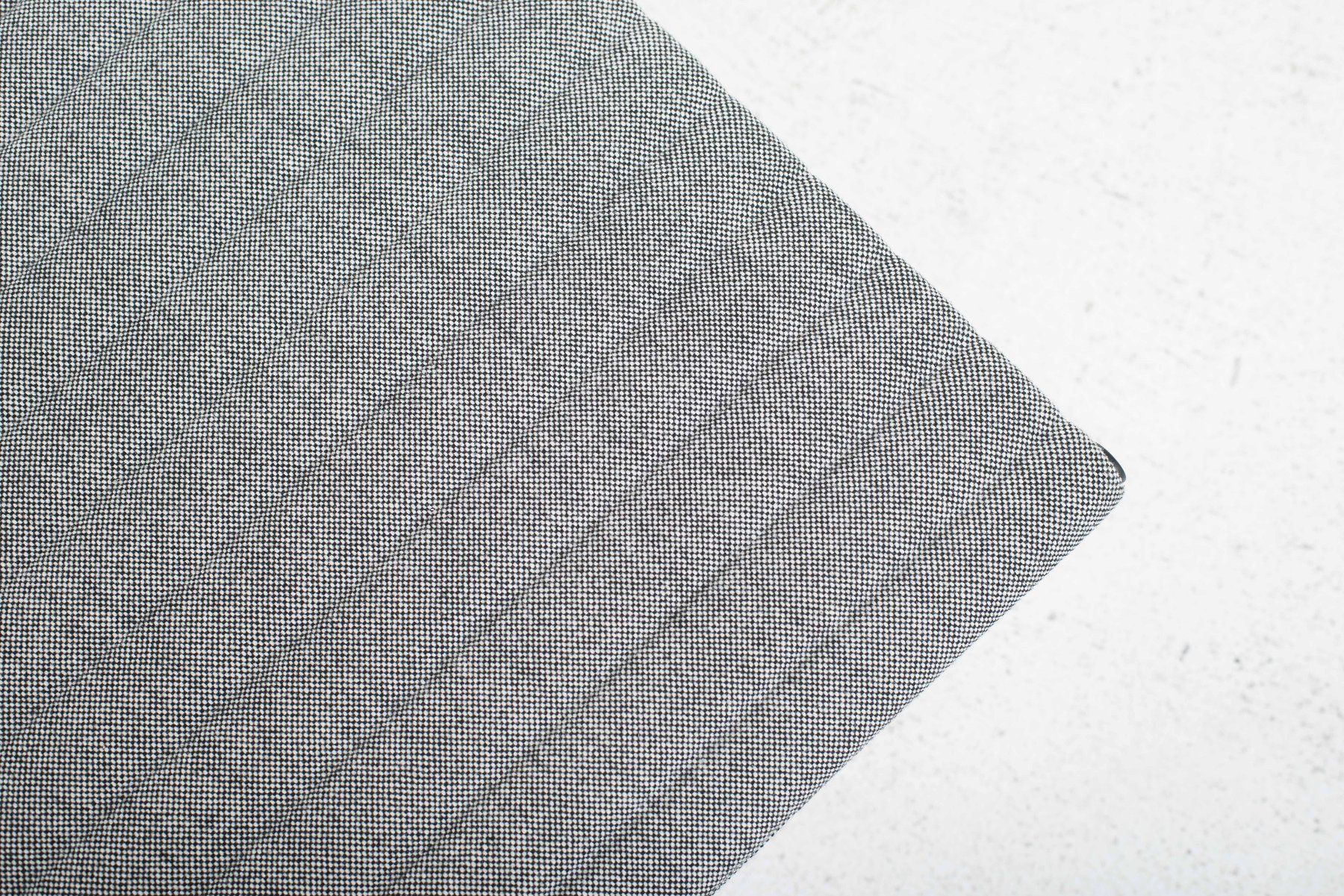Vitra Sgabelli: Vitra EA 125 Ottoman / Hocker von Charles & Ray Eames - Grau – Usato da Zürich venduto da STUZH38 6