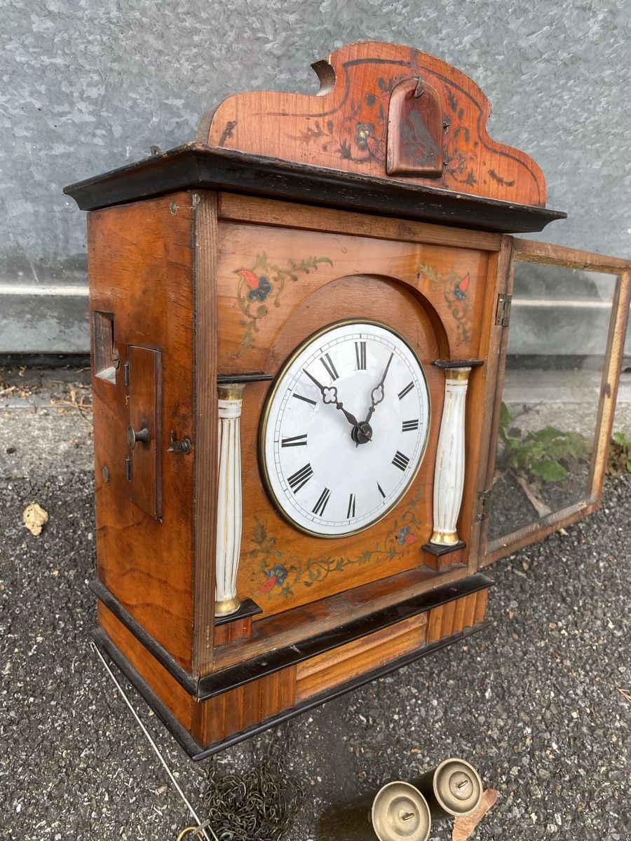 Orologi da terra & Orologi da parete: Antike Schwarzwald Uhr mit Kuckuck  – Usato da Zürich venduto da Scudo0 3