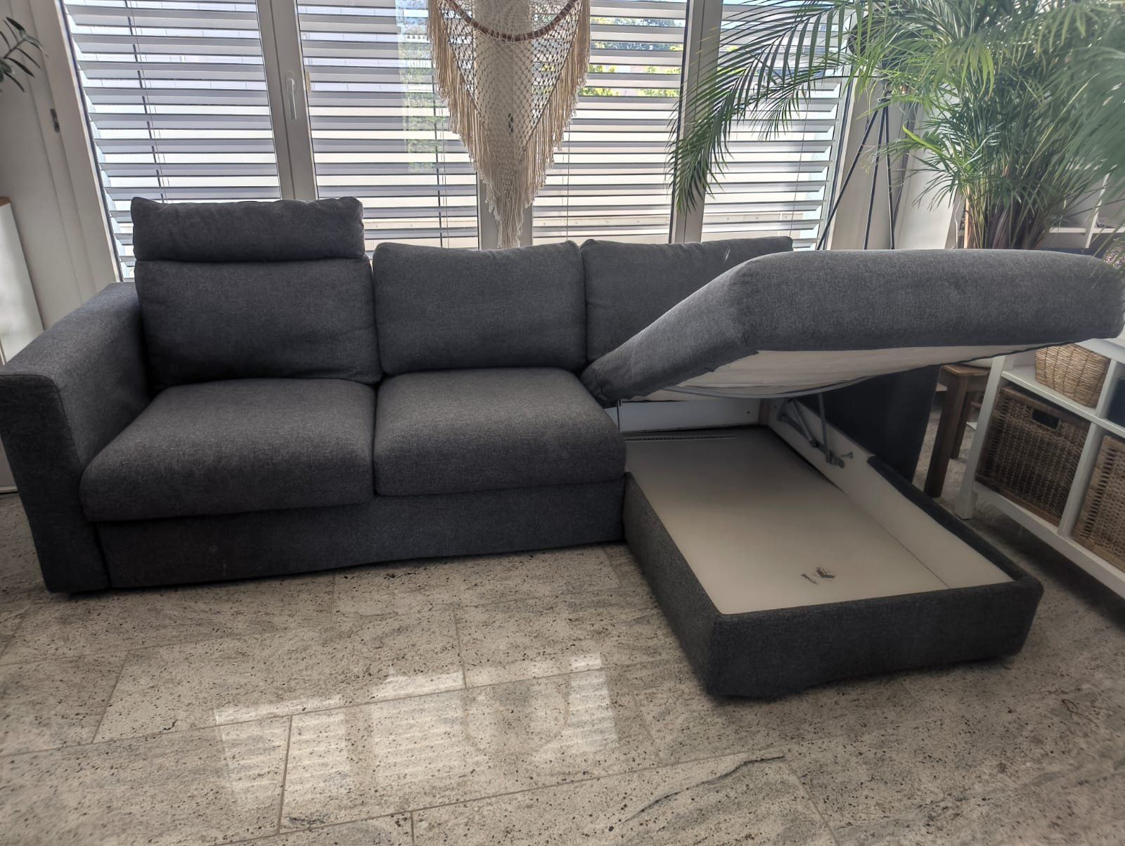 Sofas: IKEA Ecksofa mit Récamiere fast zu verschenken – Gebraucht aus Pfäffikon ZH von lea_yp9j 1