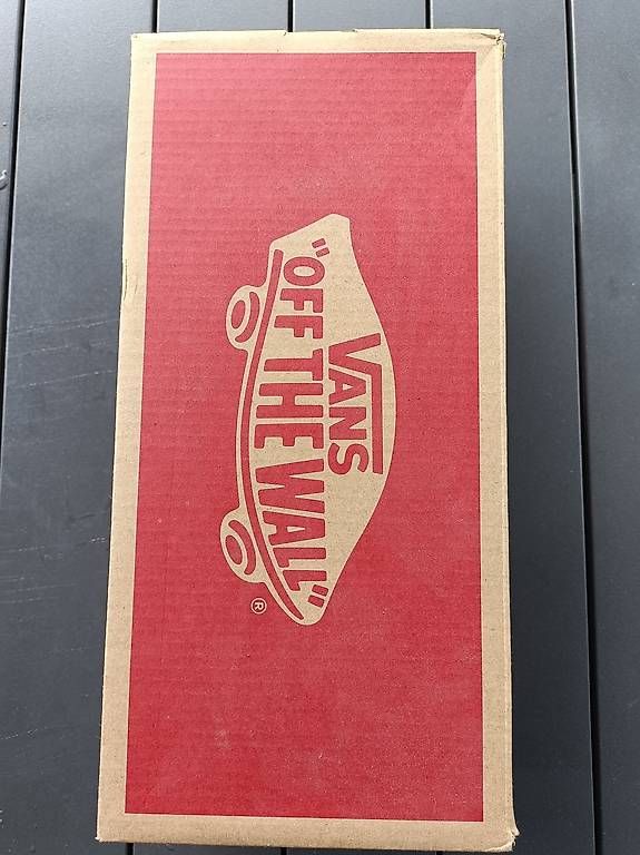 Herrenschuhe: Vans textile taille 36.5 – Gebraucht aus Monthey von ari_6vkp 2
