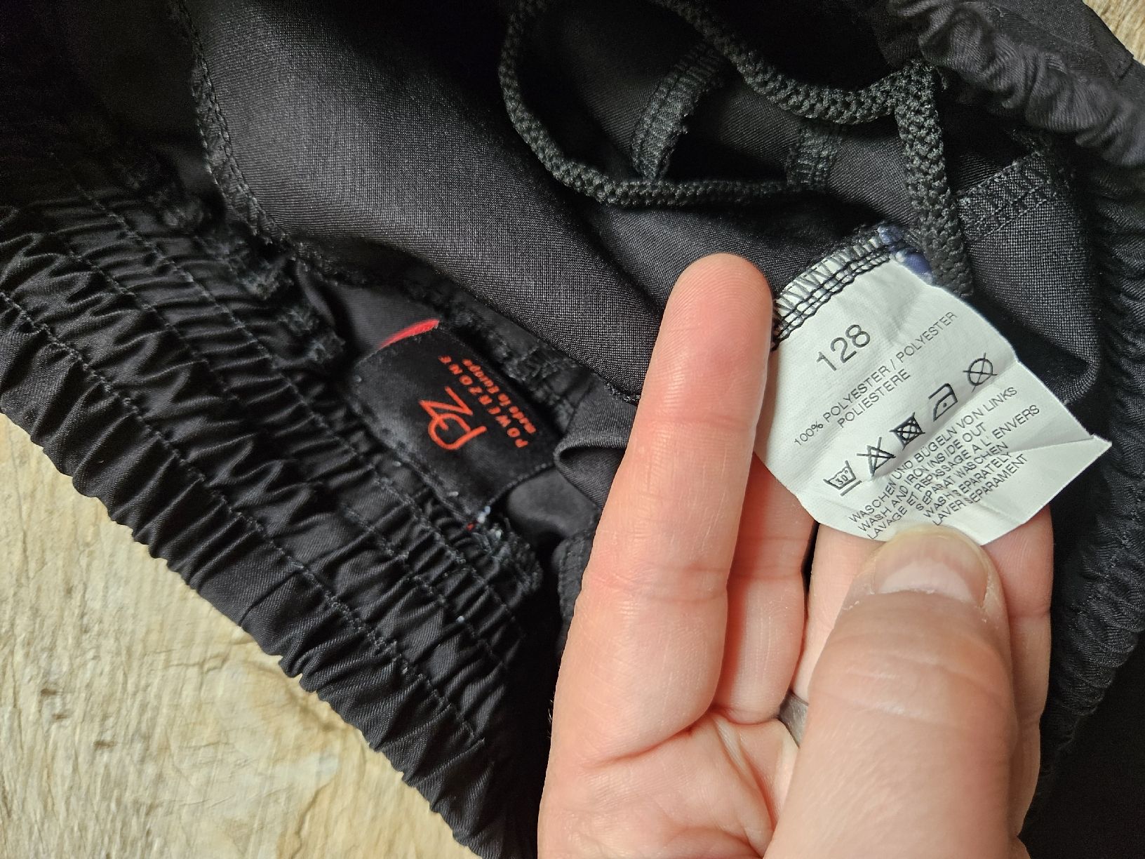 Hosen: Sporthose Gr.128 – Gebraucht aus Altendorf von egi83 1
