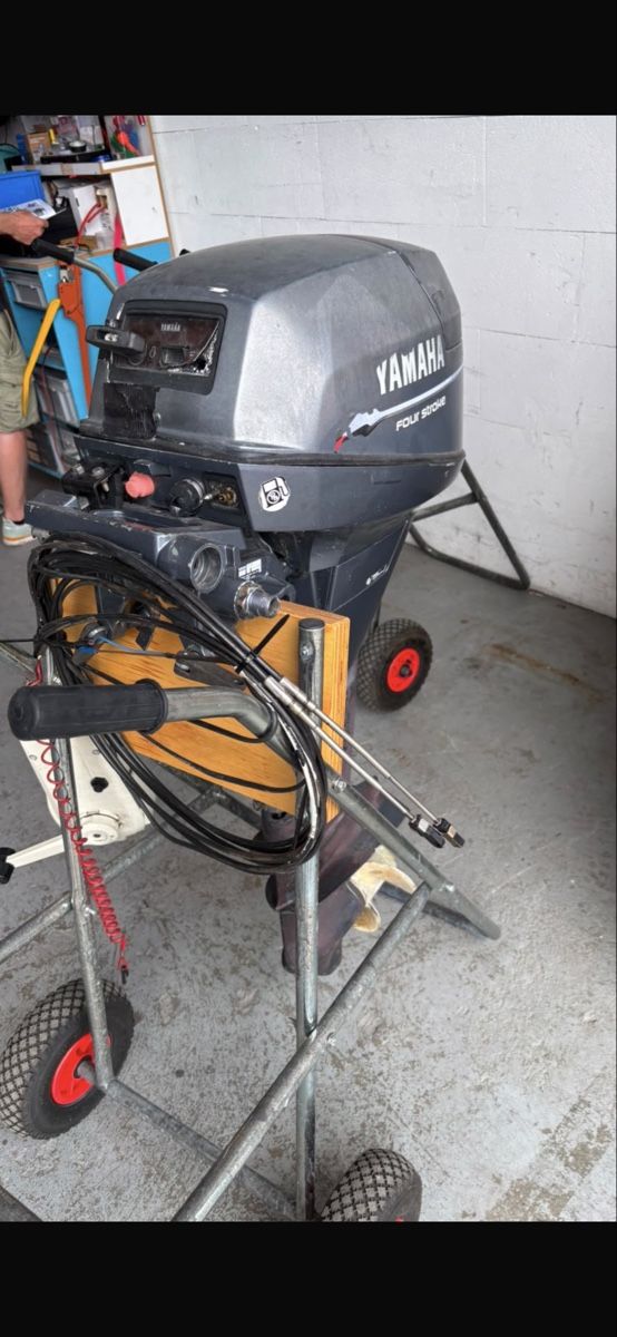Yamaha Motori: Aussenbordmotor Yamaha 8 ps ab 1.- – Usato da Lengnau BE venduto da riz007 2