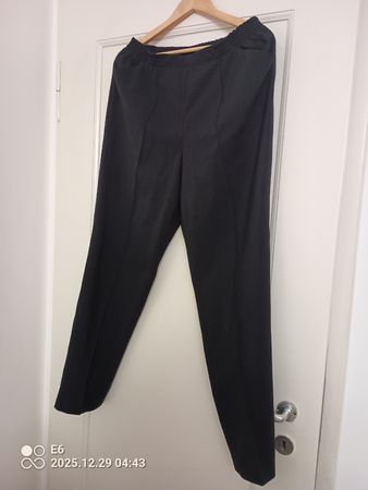 Elegante Hose  Marke: Atelier GS. Groesse 44