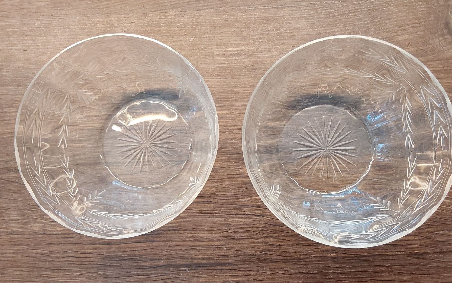 Ciotole: 2 Stück Glasschäli geschliffen – Usato da Köniz venduto da scopello12