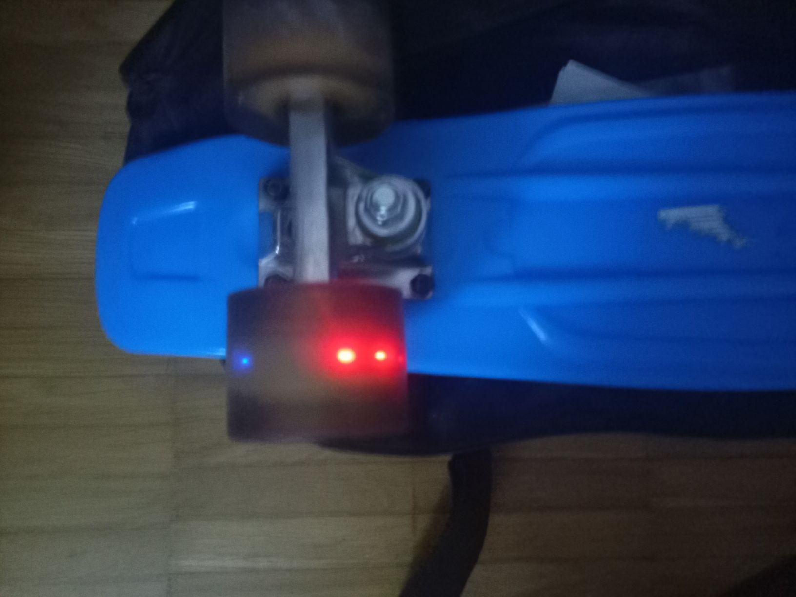 Penny Skateboards Skateboards: Feldus Pennyboard blau mit Tasche und LED Set – Neu (gemäss Beschreibung) aus Stäfa von krp54 7