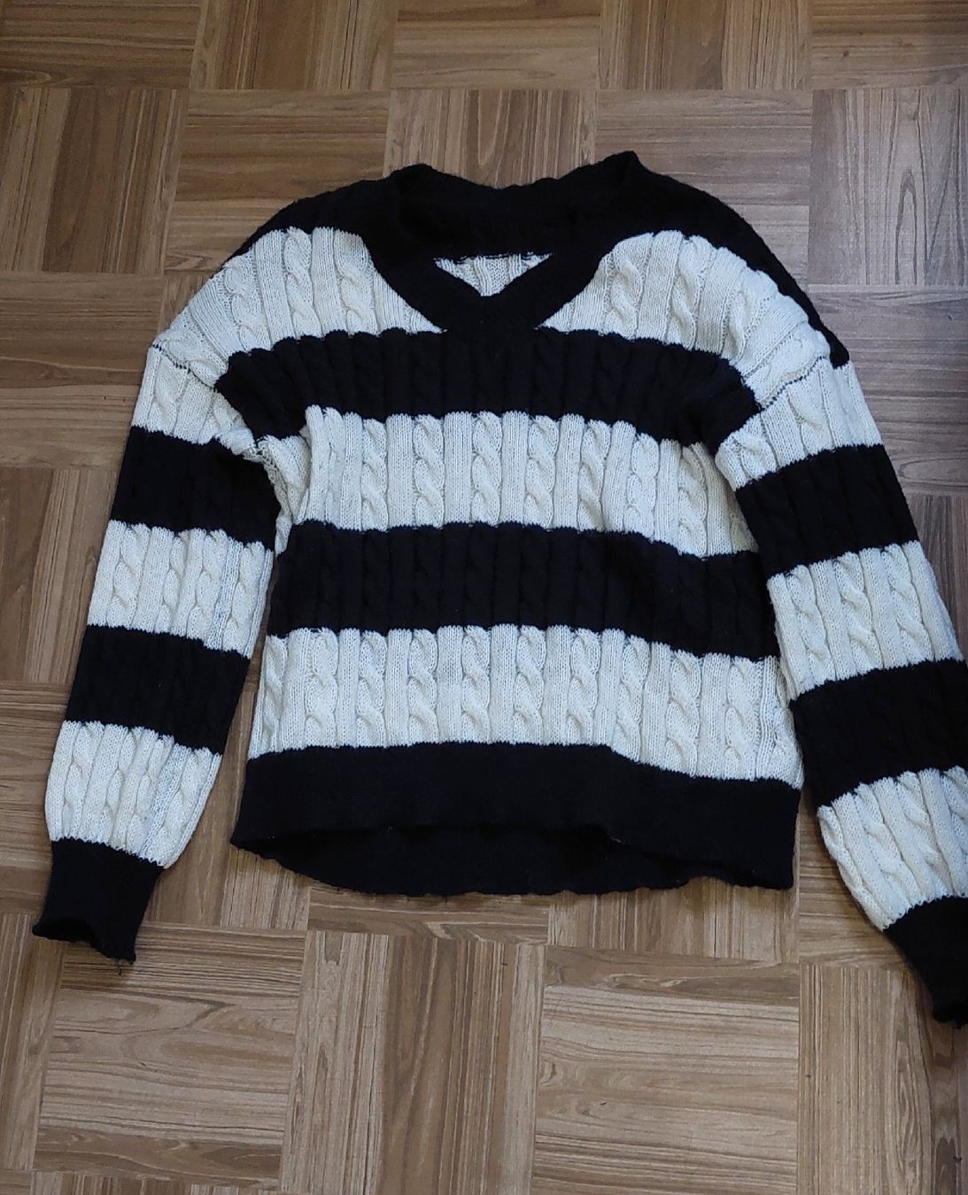 Maglioni & Felpe: schöner Pullover – Usato da Unterbäch VS venduto da Nifadi