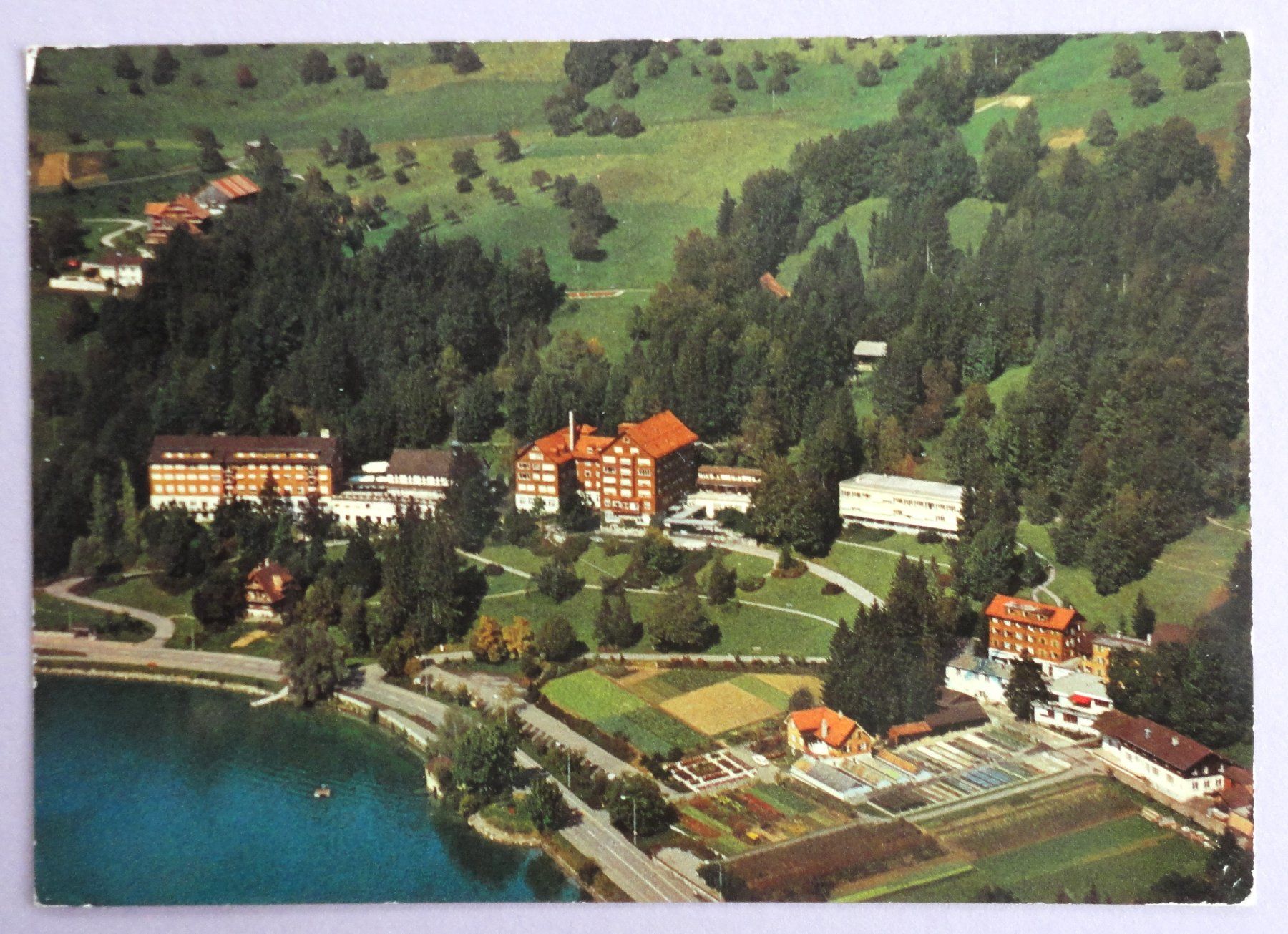 Cartoline postali: "Ländli" Oberägeri, Gesamtansicht – Usato da Fétigny venduto da Billy2miny