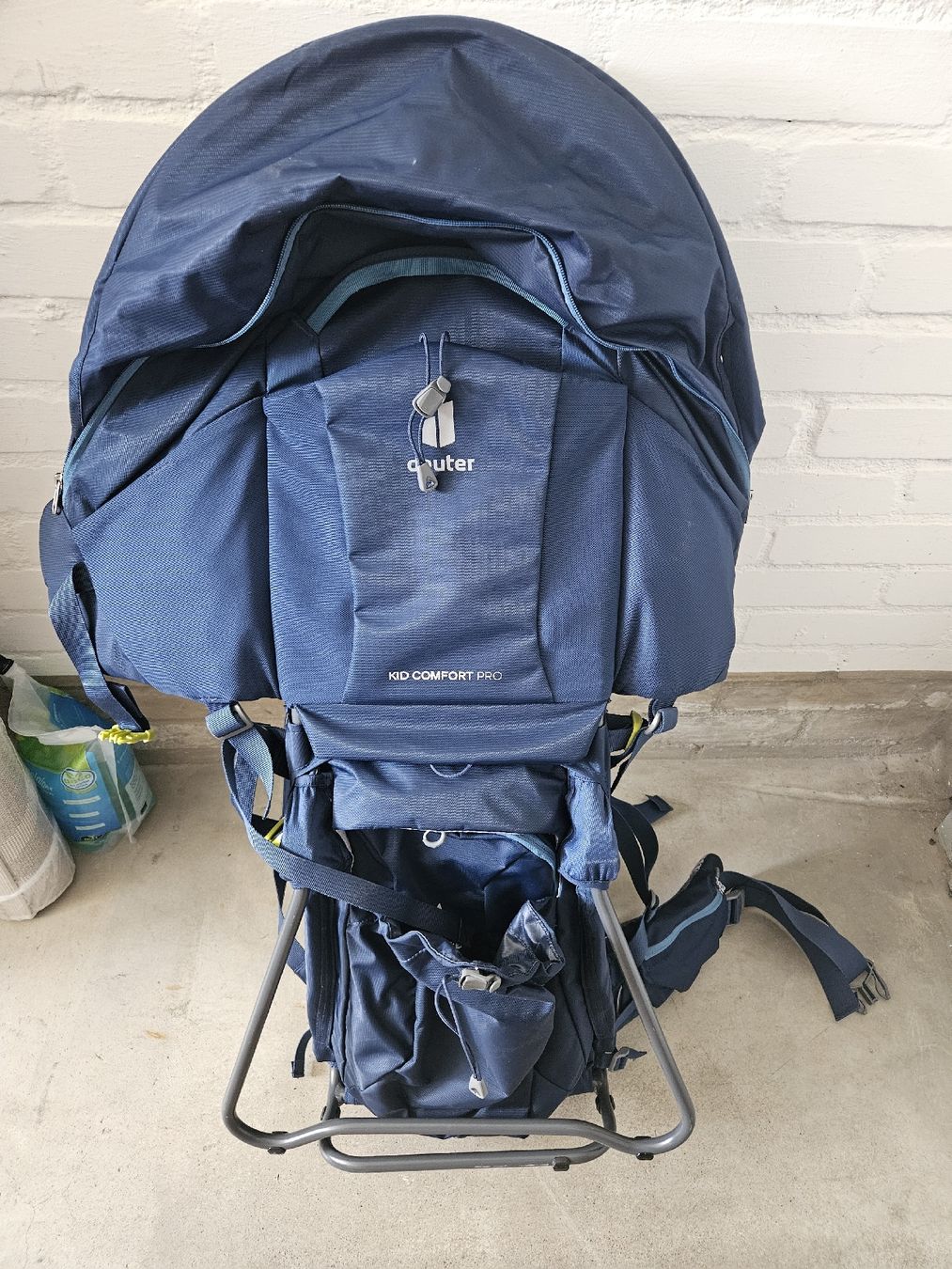 Deuter Porte-bébés ventraux & dorsaux: Deuter Neuwertig – Neuf (Voir description) à Ennetbürgen par LebuniaNW